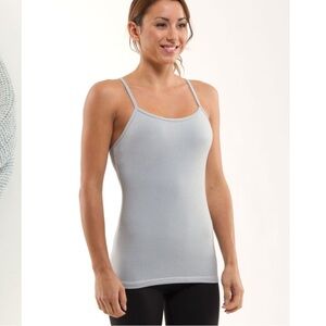 (23) Lululemon Power Y Tank